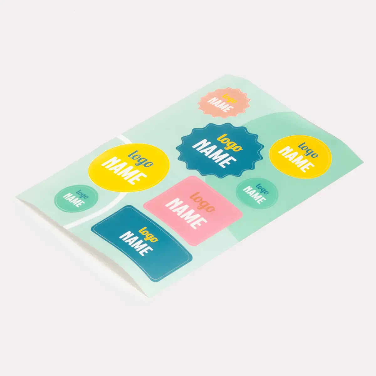 Stickervellen op A4 voor etiketten, logo's en eigen vorm
